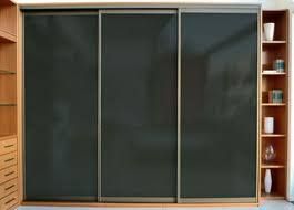 Orient Vidros - Portas de alum�nio com perfil bronze